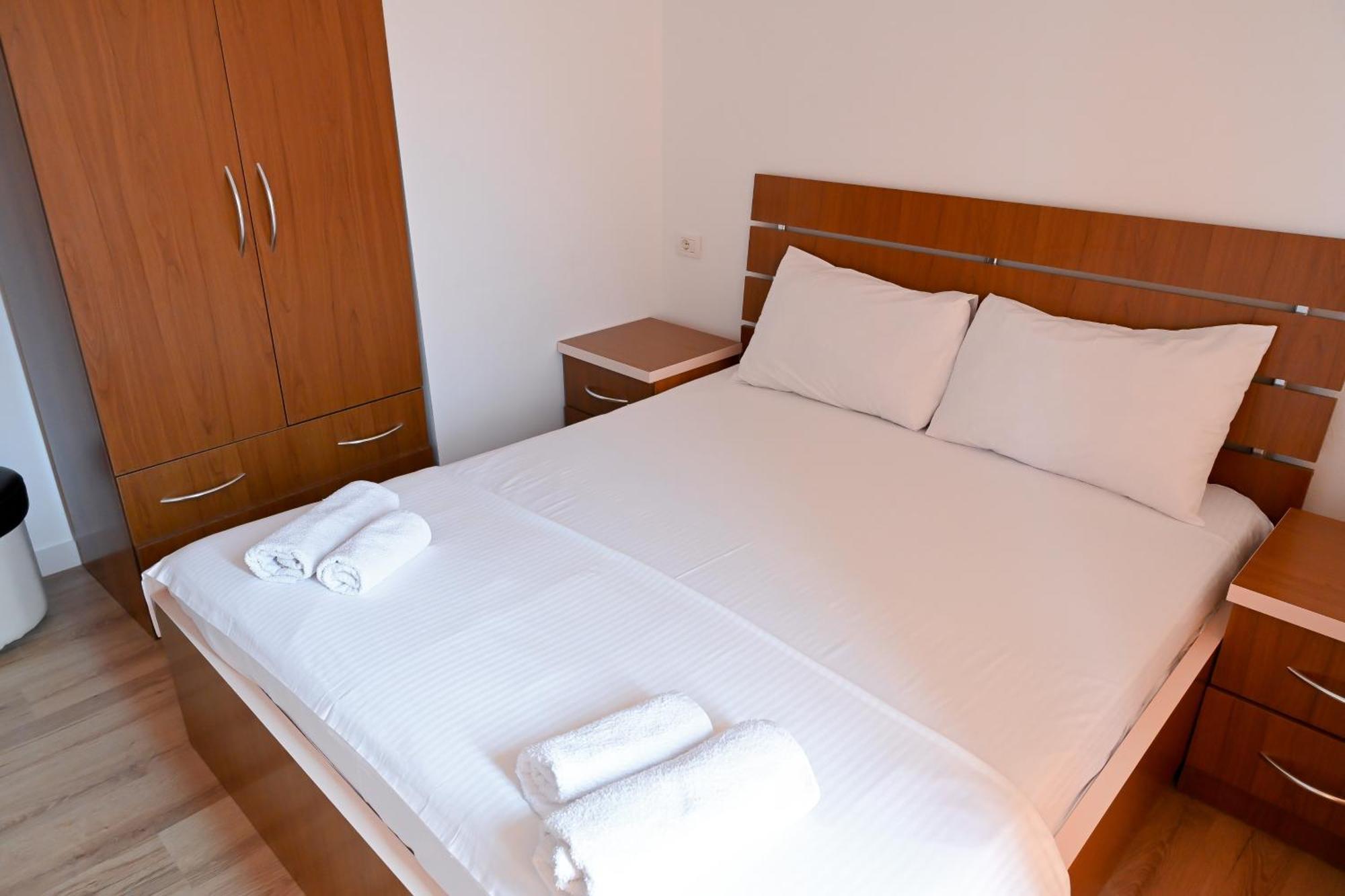 Hotel Kriti Max , Shengjin Шенджин Экстерьер фото